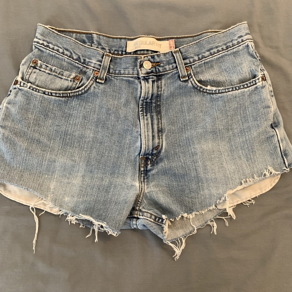 Levi's 505 Shorts Mens 33 Blue Light Wash Denim Cutoff Frayed Raw Hem Cheeky